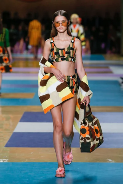 Look 36